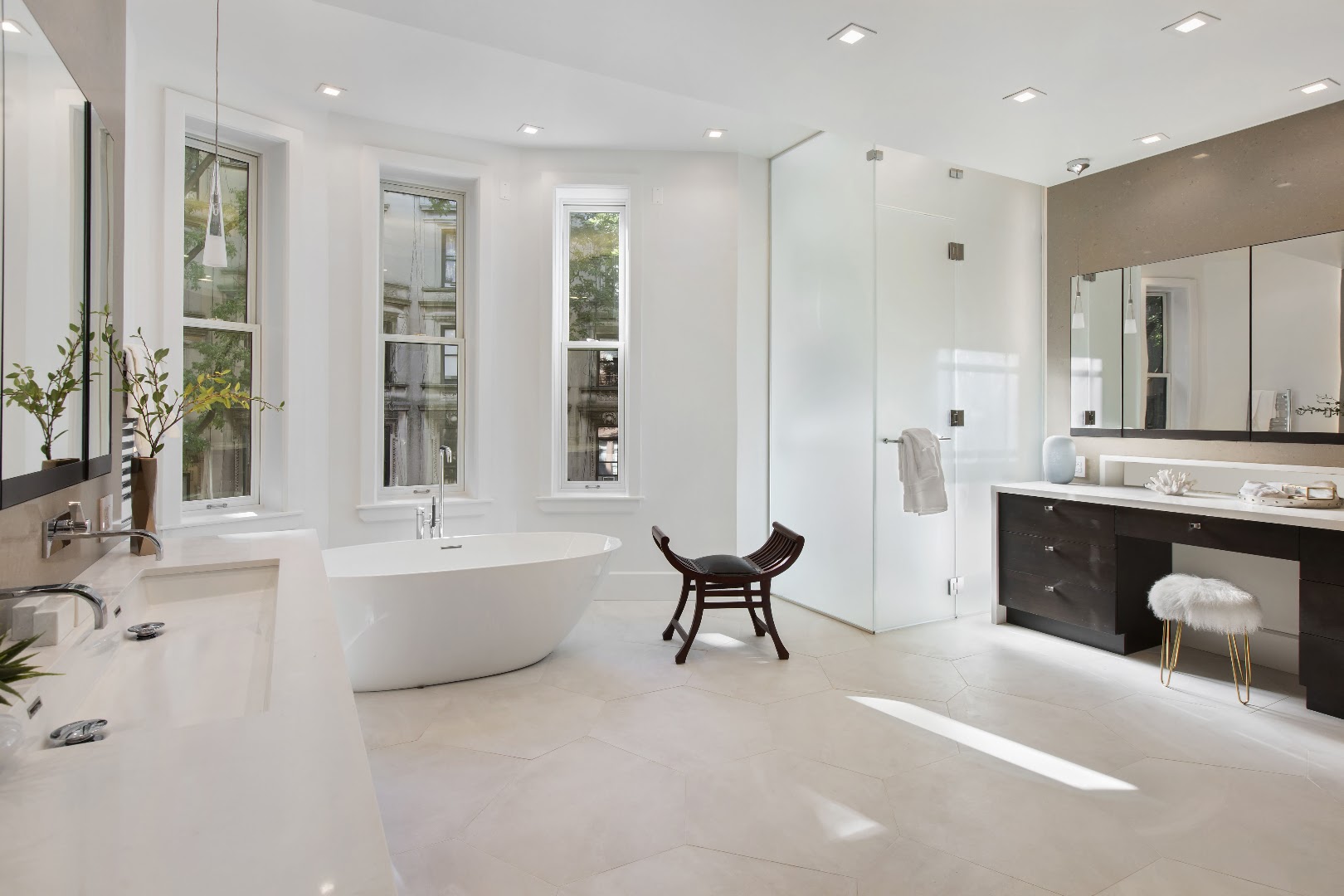 WHITE HOUSE PAINTERS PARIS — Photos 12